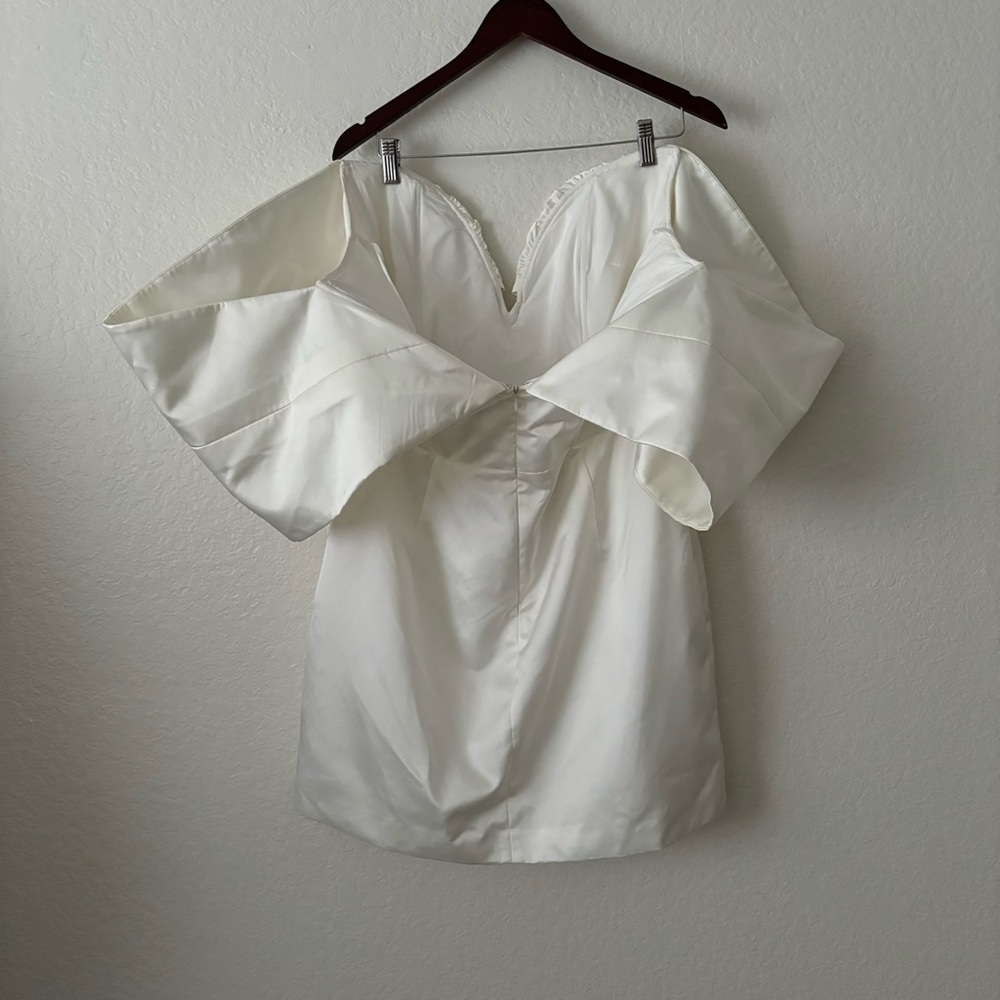 NWT Sau Lee Blair Plunge Neck Off The Shoulder White Mini Dress Size 14 Bridal - Picture 5 of 7